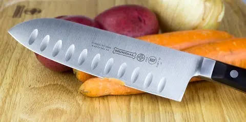 Mundial BP5109-7GE Santoku Knife 5100 Series 7 inches Black 2.webp