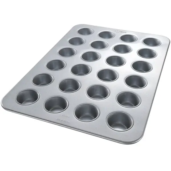 Chicago Metallic 45605 Cupcake Muffin Pan 24 cups