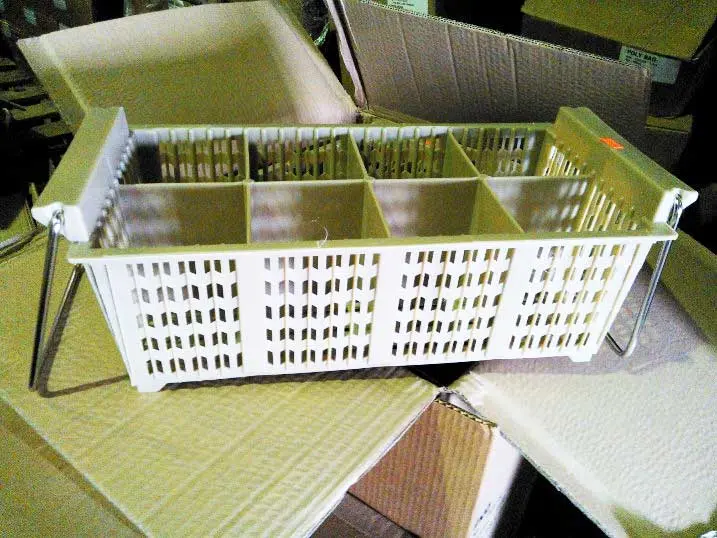 WINCO PCB-8 Flatware Basket 8C w/Handle