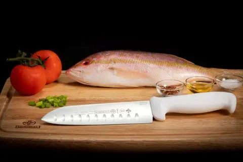 Mundial W5604-7GE Santoku Knife Hollow Edge 5600 Series 7 inches White