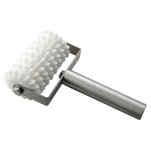 [6780] WINCO RD-8 8 Wheel Dough Roller Docker